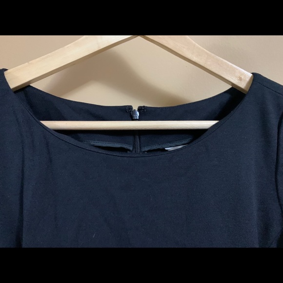 Petite Banana Republic black pleated dress - Picture 6 of 8